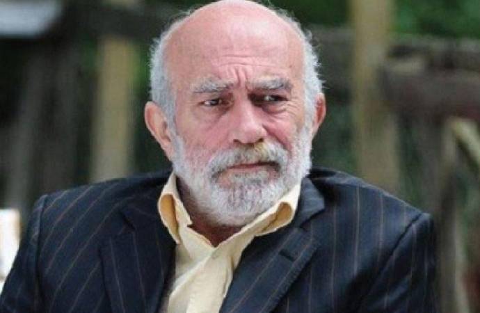 Usta oyuncu Halil Kumova hayatını kaybetti