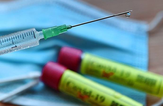 Rus uzman, hangi hastalıkları taşıyanların Covid-19 aşısı yaptıramayacağını açıkladı