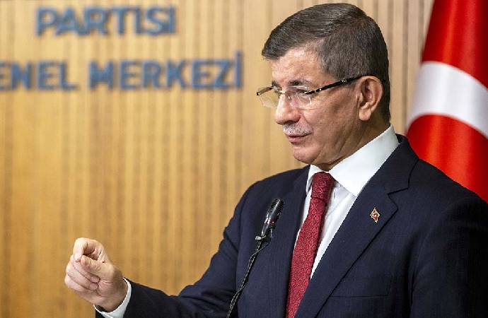 Davutoğlu: AK Partili, MHP’li kardeşlerim sizler zirvede bir ekonomi hissediyor musunuz?