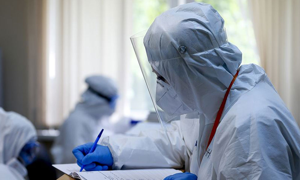 Bir sağlık çalışanı daha koronavirüsten hayatını kaybetti