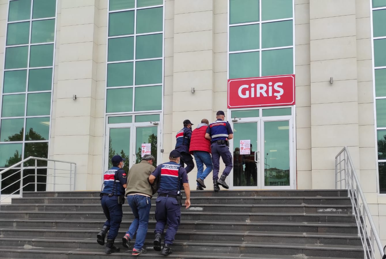 Tekirdağ’da silah kaçakçılarına operasyon