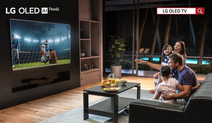 LG TV AR TV’nin Evde Nasıl Duracağını Gösteriyor