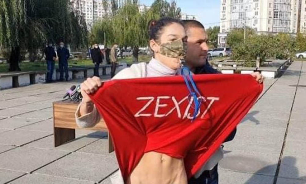 FEMEN üyesi kadından, Ukrayna lideri Zelenskiy’e çıplak eylem