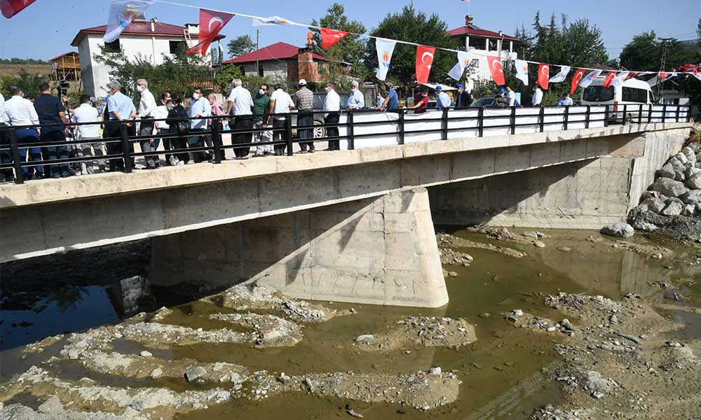 Aladağ’a bir yılda 10 yıldır görülmemiş hizmet