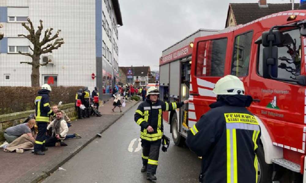 Almanya’da araç kaldırıma çıktı: Bir ölü üç yaralı