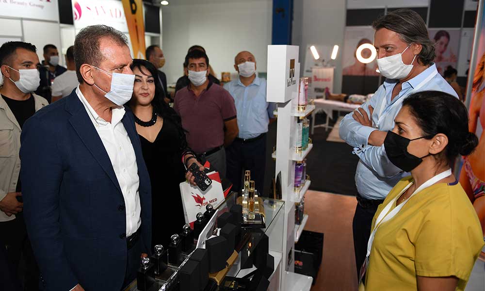 Başkan Seçer Mersin Kozmetik, Güzellik ve Bakım Ürünleri Fuarı’nın açılışına katıldı