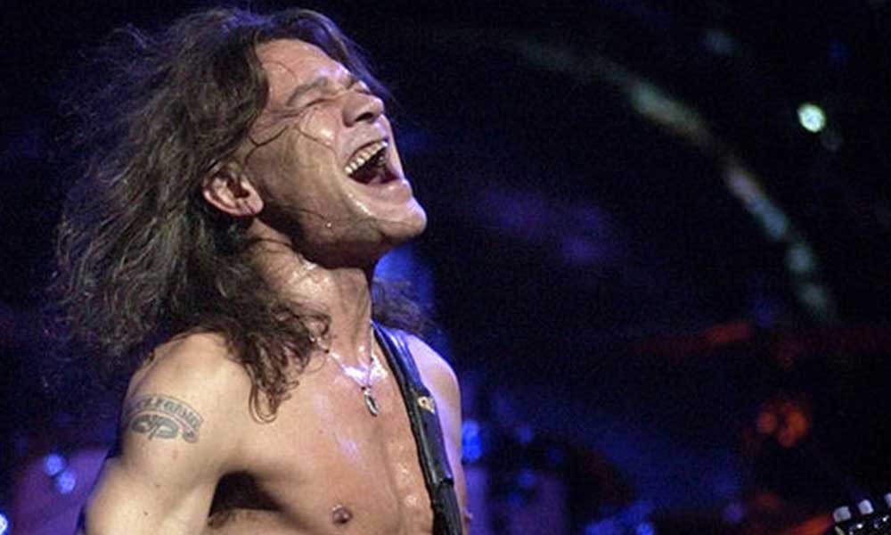 Dünyaca ünlü gitarist Eddie Van Halen hayatını kaybetti