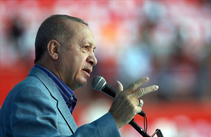 Ne pandemi ne deprem AKP kongrelerini engellemiyor