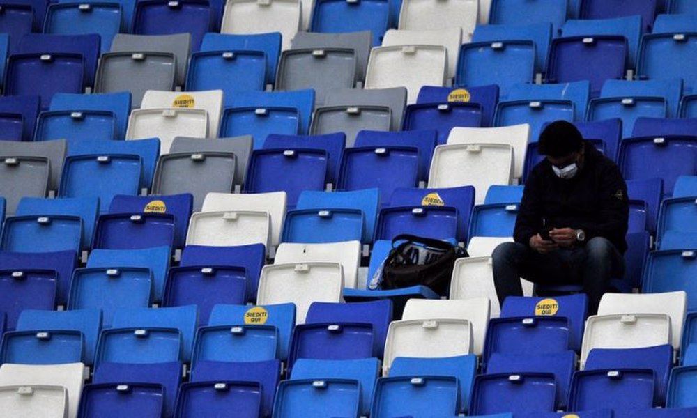 İtalya’da stadyumlara seyirci alımı durduruldu