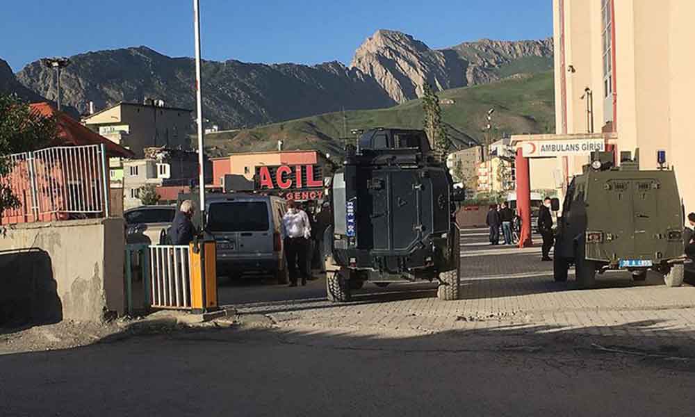 Hakkari’de yol yapımında işçilere saldırı: 1 ölü, 2 yaralı