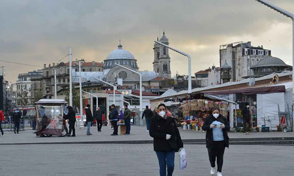 Turkuaz tablo yine geride! ‘Sadece İstanbul’da günlük 12 bin vaka’