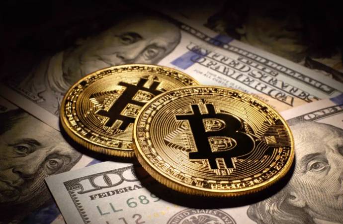 Bitcoin’de yeni zirve 24.161 dolar