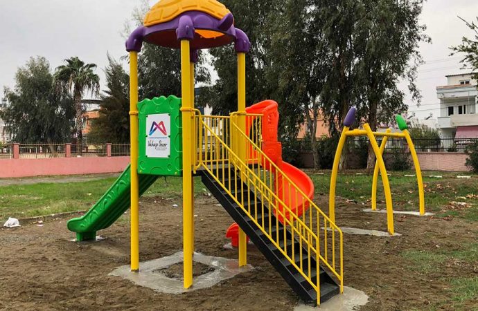 ‘Çocuklar hep gülsün’ diye 50 mahalleye oyun parkları kuruluyor