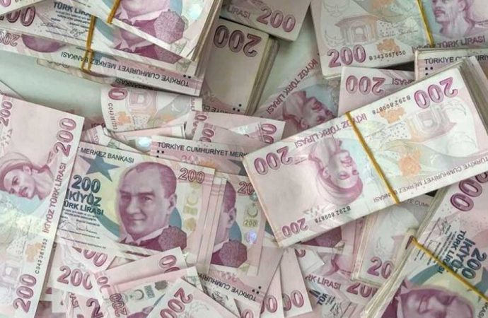 AKP’nin gözde bürokratlarının gelir kaynakları kamu bankaları