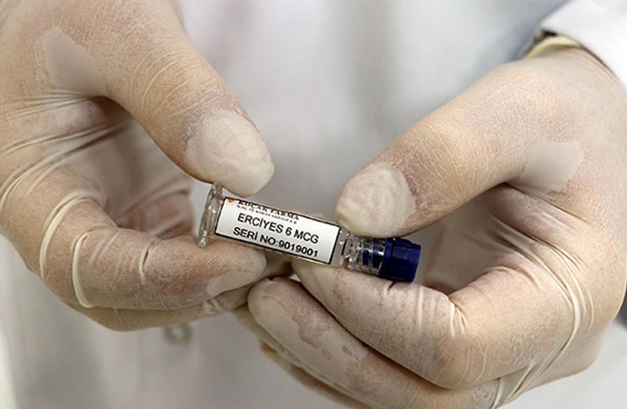 TTB, Koca’nın yerli aşı tarihini yalanladı! ‘Umut bağalamak riskli’