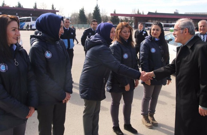 Yılmaz Büyükerşen’den Eskişehir Belediyesi çalışanlarına asgari ücret jesti