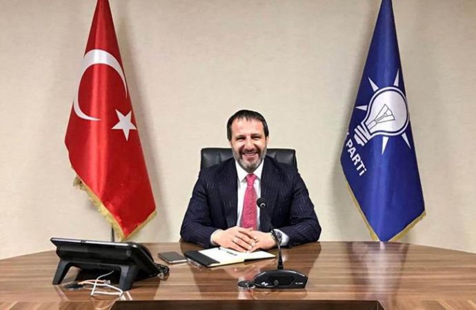 Rüşvetle gündem olan AKP’li başkan istifa etti