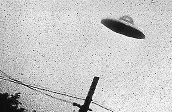 CIA elindeki tüm UFO belgelerini kamuya açtı!