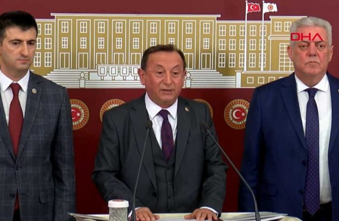 Üç milletvekili CHP’den istifa etti
