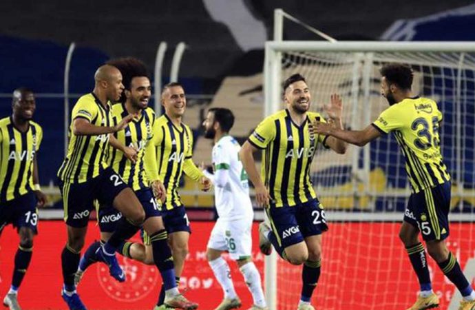 Haftanın kapanış maçında gülen taraf Fenerbahçe