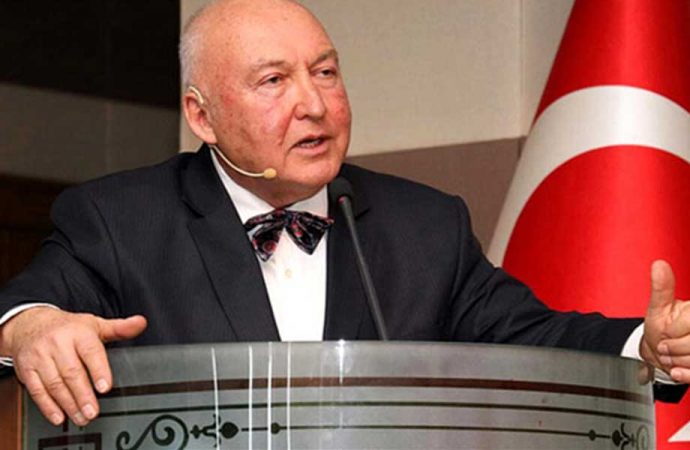Prof. Dr. Ahmet Ercan, tarih vererek deprem konusunda uyardı