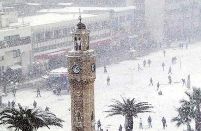 İzmirliler dikkat: Kar ve fırtına uyarısı yapıldı!
