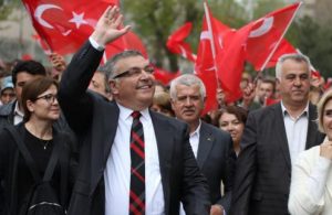 Bağımsız belediye başkanı CHP’ye döndü
