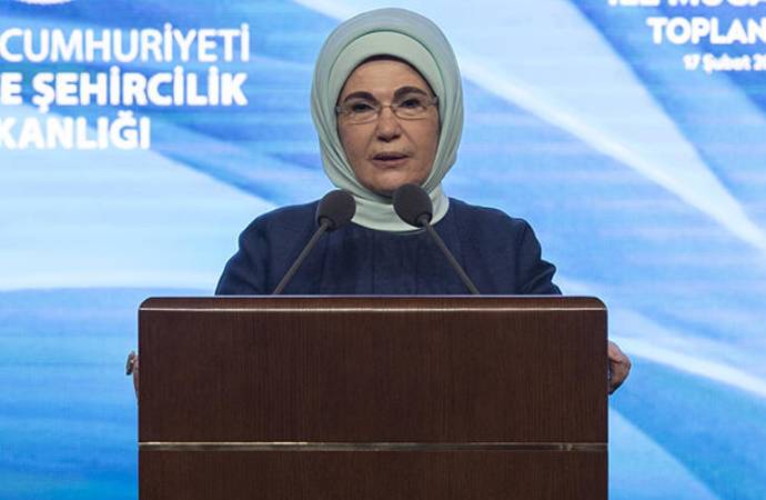 Emine Erdoğan: Torunlarım için üzülüyorum