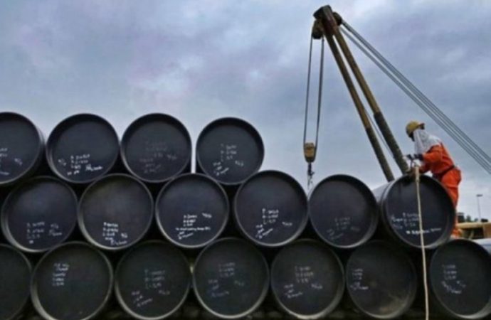 ABD, İran’a ait 2 milyon varil petrole el koymaya çalışıyor