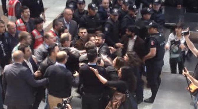 Çağlayan Adliyesi’nde eylem yapan kişilere ilişkin, İstanbul Valiliği’nden açıklama