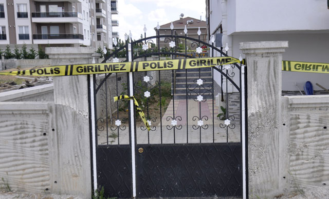 Ankara’da bir bina ‘mutasyonlu koronavirüs’ nedeniyle karantinaya alındı