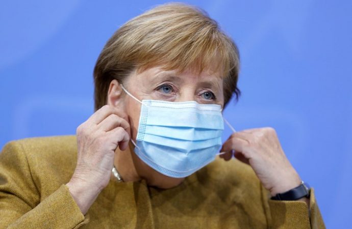 Merkel: ‘Üçüncü dalganın içindeyiz’