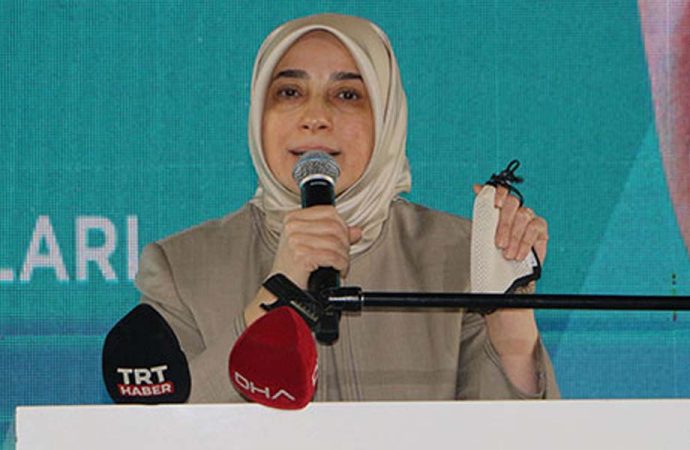 AKP’li Özlem Zengin: Kim benim ifade özgürlüğümün önünde engel olabilir