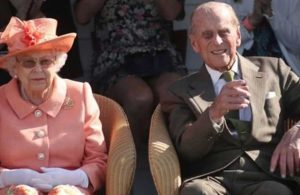 İngiltere Kraliçesi’nin eşi Prens Philip hastaneye kaldırıldı