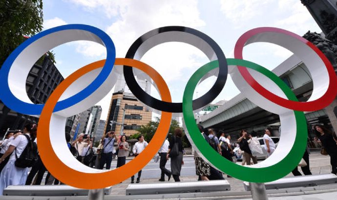 Tokyo Olimpiyatı’nda, el sıkışma bile yasaklanan sporculara 150 bin prezervatif dağıtılacak