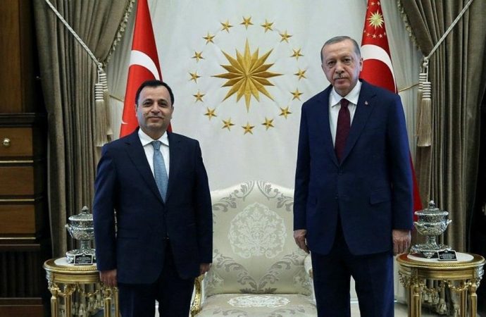 AKP’li Cumhurbaşkanı Erdoğan, AYM Başkanı Zühtü Arslan ile görüştü
