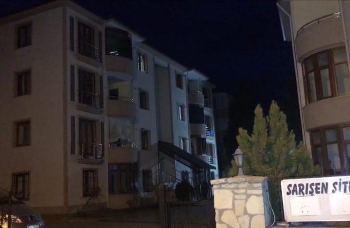 Karabük’te bir okulun çalışanları ile öğrencileri ve bir site karantinaya alındı