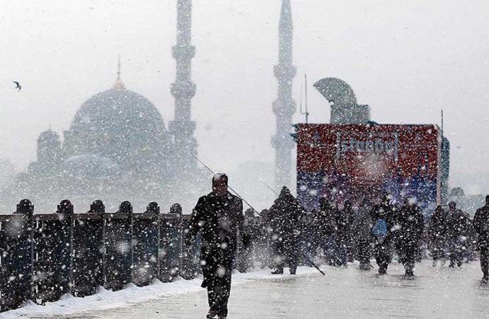 Meteoroloji duyurdu: İstanbul’a kar geri dönüyor
