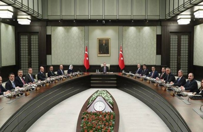 Kulis: İşte AKP ve kabinedeki flaş değişiklikler