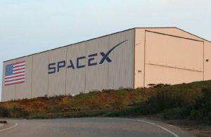 SpaceX çalışanlarına köle gibi davranıyor