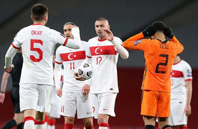 Hollanda Milli Takımı Teknik Direktörü Boer: Türkiye’yi tebrik ediyorum