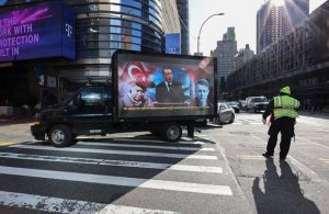 New York’taki ‘Stop Erdoğan’ ilanına karşılık verildi