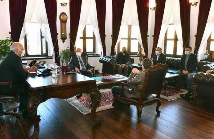AKP’li başkan ‘acil’ diye makam odasını yeniledi: 898 bin liralık mobilya