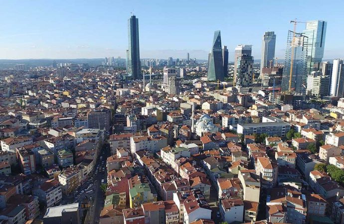 İstanbul’un en kalabalık mahallesi belli oldu! 3 ili geride bıraktı