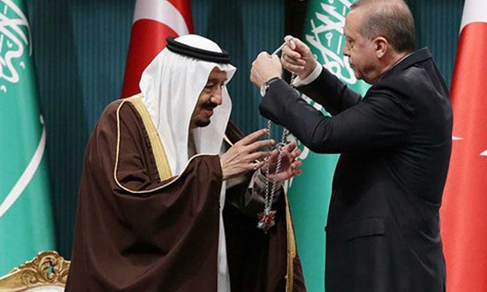 Kralları için yas ilan ettiğimiz Suudi Arabistan, Türk okullarını kapadı