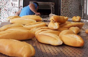 Ankara’da ekmek zammı iptal edildi