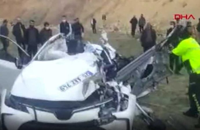 Diyarbakır’da kaza: 2’si çocuk 5 ölü, 3 yaralı