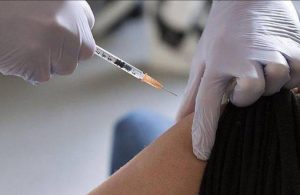 Son 24 saat içinde 597 bin 647 doz aşı yapıldı