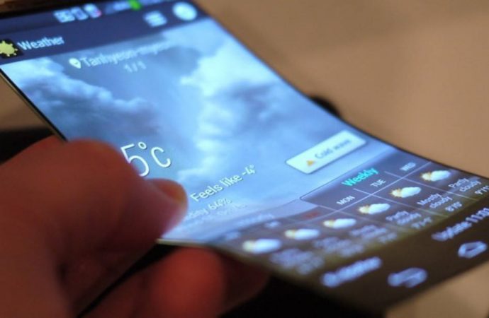 Samsung kıvrılabilir ekranlar akıllı telefon sektörüne bomba gibi düştü