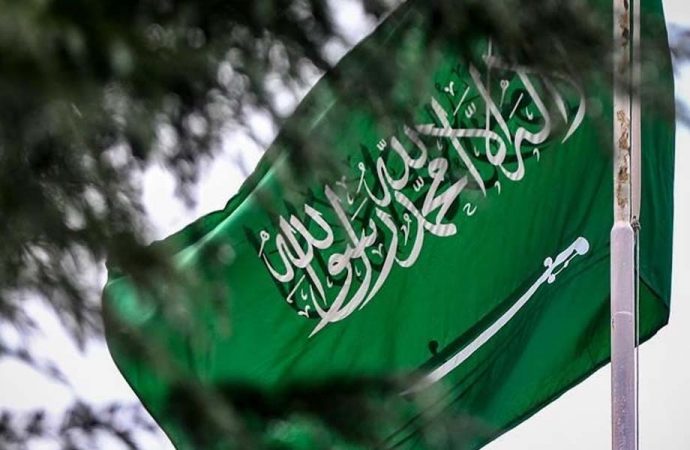 Suudi Arabistan, seyahat yasağı kararını 11 ülke için kaldırdı